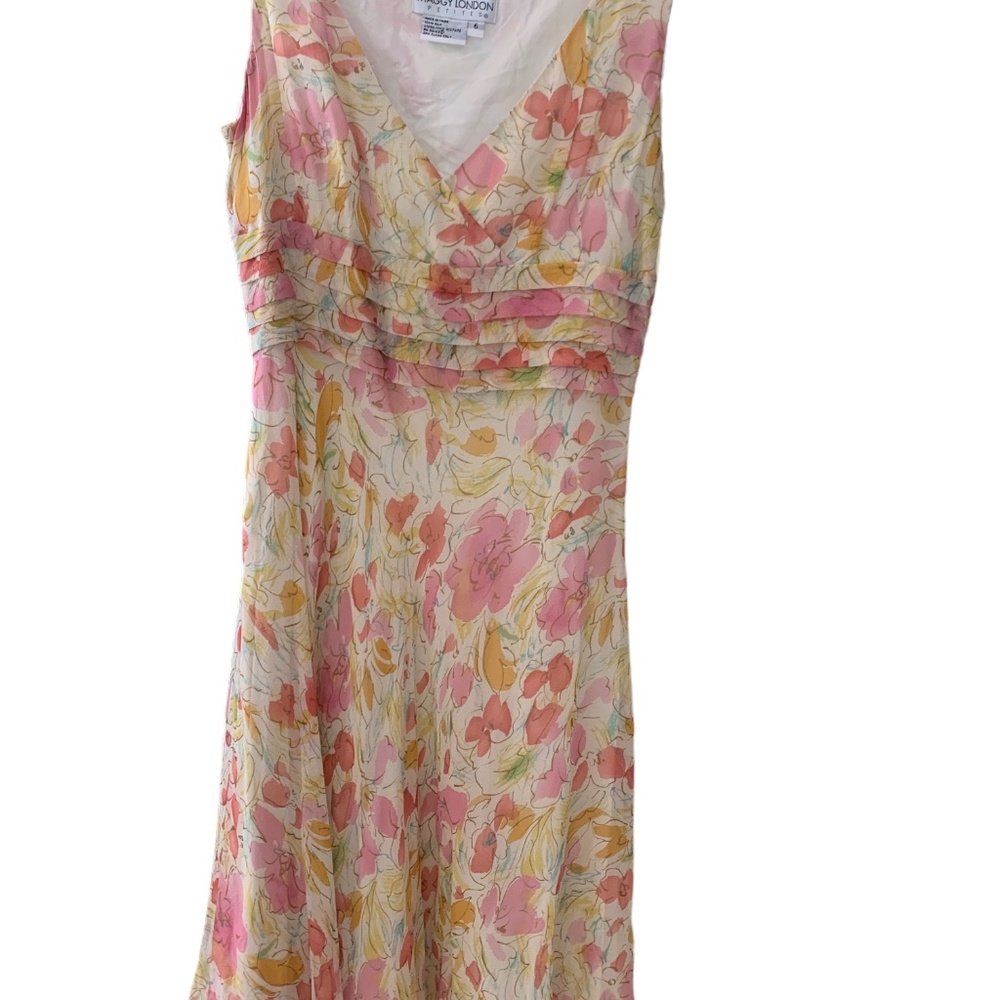 MAGGY LONDON Petites V-neck pink & yellow Floral Dress 6p